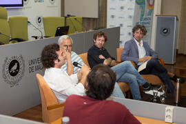 Mesa redonda: «Democracia, el gobierno de la persuasión: relatos, opiniones, espectáculo». Curso "La verdad de las mentiras". Cursos de Verano de la Universidad de Málaga. Málaga. Julio de 2019