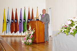 Intervención del profesor Benigno Pérez. Homenaje al personal que cumple 25 años al servicio de la Universidad de Málaga y al personal jubilado. Paraninfo. Julio de 2013