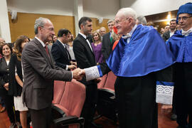 Investidura como Doctor "Honoris Causa" de Hans-Dieter Wienberg por la Facultad de Cien...