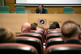Conferencia de Javier García-Larrache. Curso "Radicalización violenta y terrorismo: desafíos contemporáneos a la seguridad". Cursos de Verano de la Universidad de Málaga. Málaga. Julio de 2018