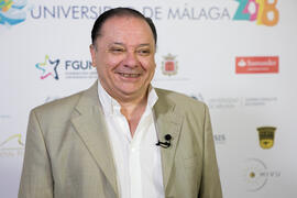 Manuel Ruiz Romero en photocall. Curso "Un siglo de la Asamblea de Ronda". Cursos de Ve...