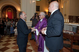 Entrega de medallas de la Cofradía de los Estudiantes. Misa de Lunes Santo. Iglesia de San Agustí...