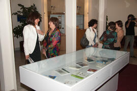 Exposición "Los fondos bibliográficos de la Universidad de Málaga. La integración por la pal...