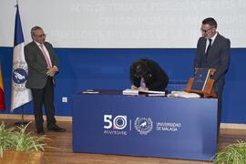 Toma de posesión de María Purificación Subires Mancera como profesora titular del Área de Periodismo de la Universidad de Málaga. Toma de posesión de nuevos catedráticos y profesores titulares de la Universidad de Málaga. Paraninfo. Noviembre de 2023