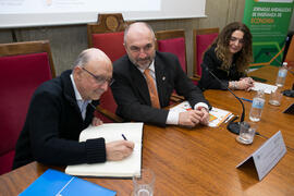 Cristóbal Montoro y Eugenio Luque. XII Jornadas Andaluzas de Enseñanza de Economía. Facultad de C...