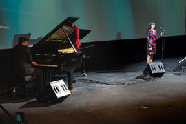 Concierto de Luz Casal. Apertura del Curso Académico 2019-2020 de la Escuela Técnica Superior de Arquitectura de la Universidad de Málaga. Teatro Cervantes. Octubre de 2019