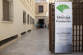 Entrega de acreditaciones. Olimpiada Española de Economía, Fase Nacional. Sala Unicaja de Concier...