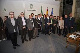 Grupo de decanos y decanas. Toma de posesión de D. Teodomiro López Navarrete como Rector de la Universidad de Málaga. Palacio de San Telmo, Sevilla. Febrero de 2024