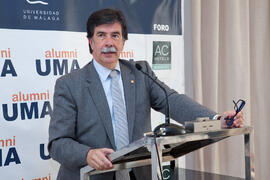 Nombramiento de D. Javier Urra como Miembro de Honor de la Asociación de Antiguos Alumnos de la Universidad de Málaga. Hotel AC Málaga Palacio. Diciembre de 2014