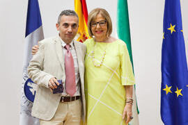 Retrato con la rectora en el homenaje a los jubilados y al personal que cumple 25 años de servicio en la UMA. Paraninfo. Mayo 2015