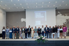 Foto de grupo. Entrega de honores y distinciones de la Facultad de Marketing y Gestión. Campus de Teatinos. Junio de 2025