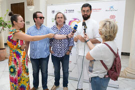 Manu Sánchez y Selu García Cossío. Curso "30 años de Carnaval de Cádiz, máximo exponente del...