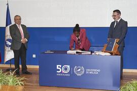 Toma de posesión de Andrea Oliveira Dos Santos como profesora titular del Área de Comunicación Audiovisual y Publicidad de la Universidad de Málaga. Toma de posesión de nuevos catedráticos y profesores titulares de la Universidad de Málaga. Paraninfo. Noviembre de 2023