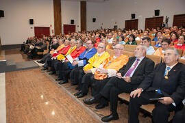 Asistentes a la imposición de la Medalla de Oro de la Universidad de Málaga a la Universidad de Granada. Paraninfo. Diciembre de 2016
