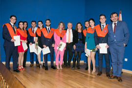 Foto de grupo tras la graduación de Másters de la Facultad de Ciencias Económicas y Empresariales...