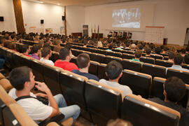 Asistentes al acto de bienvenida al alumnado de primer curso de Económicas. Paraninfo. Septiembre de 2015