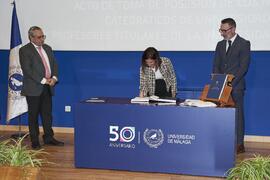 Toma de posesión de Laura Domínguez de la Rosa como profesora titular del Área de Trabajo Social ...