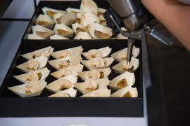 Showcooking en patio del Hotel Molina Larios. Curso "Ciencia y gastronomía. Desmontando leye...