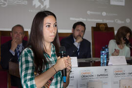 Finalista defendiendo su proyecto. Jornada de clausura del I Concurso de Creación de Empresas. Fa...