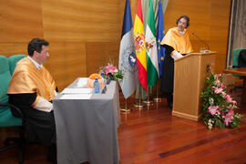 Investidura como Doctor "Honoris Causa" de Manuel Molina Lozano por la Facultad de Turi...