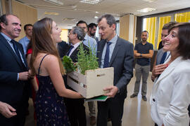 Visita de Pedro Duque, ministro de Ciencia, Innovación y Universidades, al edificio The Green Ray...