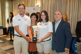 Entrega de trofeo. Campeonato de España Universitario de Golf. Antequera. Abril de 2017