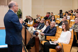 José Pablo Lara Muñoz presenta la conferencia "Dialogando para desmontar mitos sobre nutrici...