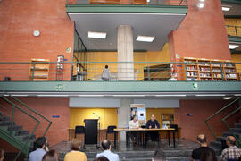 Presentación de la novela 'El protegido', de Pablo Aranda. Biblioteca General. Abril 2015