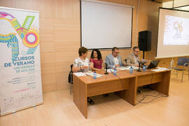 Mesa redonda: «Infancia migrante». Curso "Infancia en riesgo: derechos y retos. A los 30 año...