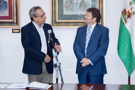 Toma de posesión de Juan José Hinojosa como Decano de la Facultad de Derecho. Facultad de Derecho...