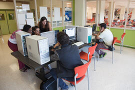 Biblioteca de Ciencias Económicas y Empresariales. Campus de El Ejido. Octubre de 2012