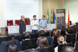 Daniel Salobreña imparte el taller Canvas de Creación de Empresas. Semana del Patrón. Facultad de Ciencias Económicas y Empresariales. Marzo de 2015