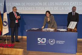 Toma de posesión de Livia Cristina García Aguilar como profesora titular del Área de Conocimiento de Lengua Española de la Universidad de Málaga. Paraninfo. Diciembre de 2022