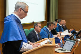 Eduardo Rodríguez Bejarano en la investidura como Doctor "Honoris Causa" de Hans-Dieter Wienberg por la Facultad de Ciencias de la Universidad de Málaga. Rectorado. Mayo de 2016