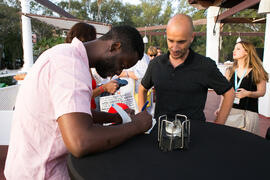 Firma de libros de César Brandon. Festival benéfico en los Baños del Carmen. Cursos de Verano de ...