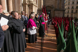 Jesús Catalá Ibáñez y José Ángel Narváez. Acto de la Hermandad de los Estudiantes en la Catedral. Plaza del Obispo, Málaga. Abril de 2019