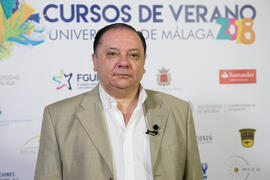 Manuel Ruiz Romero en photocall. Curso "Un siglo de la Asamblea de Ronda". Cursos de Ve...