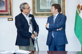 Toma de posesión de Juan José Hinojosa como Decano de la Facultad de Derecho. Facultad de Derecho...