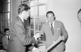 Málaga. Entrega de diplomas en la Escuela de Peritos Industriales. Junio de 1963