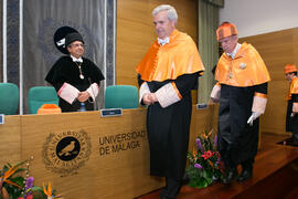 Investidura como Doctor "Honoris Causa" de José Emilio Navas por la Facultad de Ciencia...