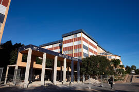 Fachada en obras de la Facultad de Ciencias de la Universidad de Málaga. Campus de Teatinos. Febrero de 2021