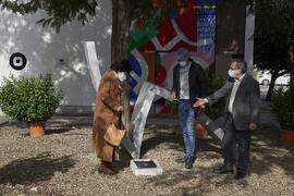 Inauguración de la escultura "Zigzag en aluminio", de Robert Harding. Contenedor Cultural. Campus de Teatinos. Enero de 2022