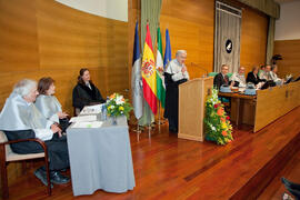 Bernardo Díaz Nosty en la investidura como Doctores "Honoris Causa" de Michelle Mattela...