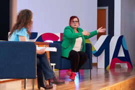 "Dialogando" con Clara Grima. Escuela de Ingenierías Industriales de la Universidad de Málaga. Mayo de 2024