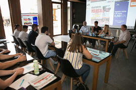 Mesa redonda: «Deportes “minoritarios” y contenido de la Agenda-Setting en radio, televisión y pr...