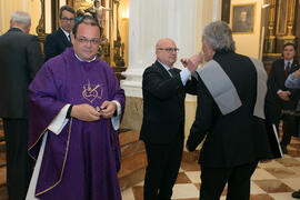 Entrega de medallas de la Cofradía de los Estudiantes. Misa de Lunes Santo. Iglesia de San Agustí...