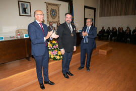 Entrega de Medalla de Honor a Carlos Álvarez. Celebración de San Lucas. Facultad de Medicina. Noviembre de 2019