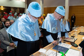Investidura de Miguel Sáenz Sagaseta y Brian Harris como Doctores "Honoris Causa" por la Facultad de Filosofía y Letras de la Universidad de Málaga. Edificio del Rectorado. Febrero de 2020
