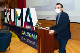 Miguel Ángel González Campos presenta "Dialogando" con Towanda Rebels. Facultad de Derecho. Octubre de 2020