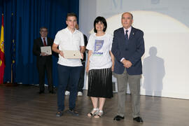 Entrega de menciones especiales a colaboradores y patrocinadores. Gala del Deporte Universitario ...